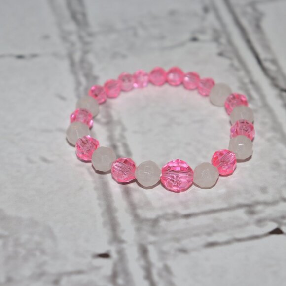 Beautiful lightweight Pink and Glow in the dark crystal beaded bracelet 7" NWOT - Picture 3 of 5